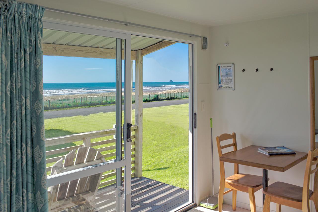 Oakura Beach Holiday Park Esterno foto